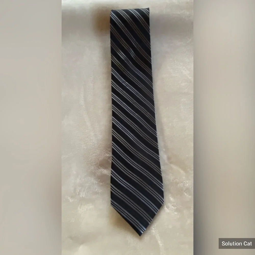 DKNY silk tie